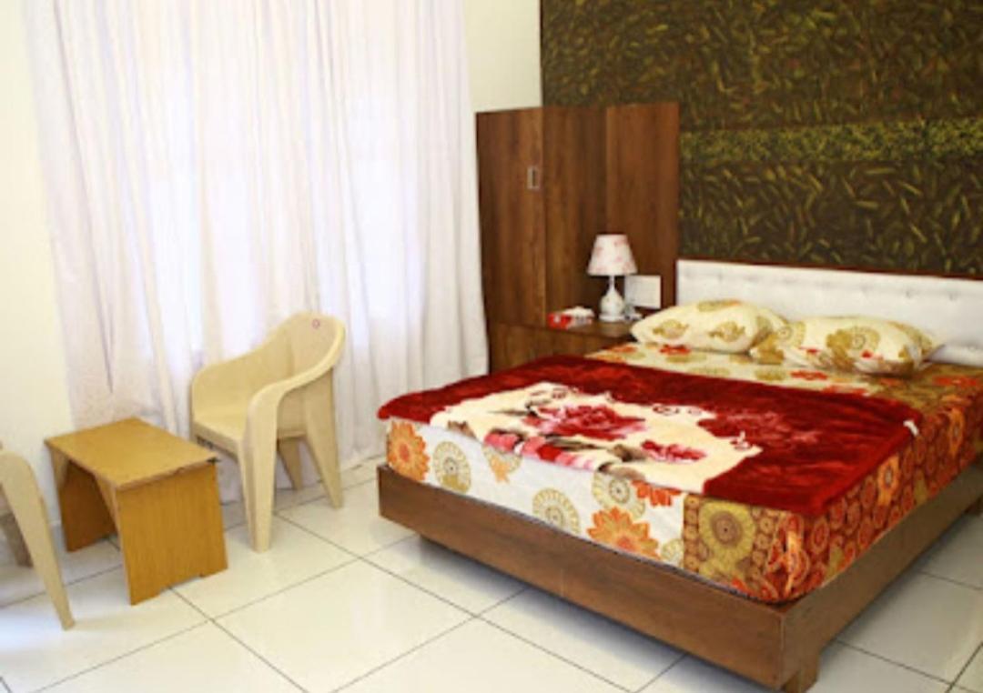 Orchid Ranipuram Apartment Kallar  Bagian luar foto